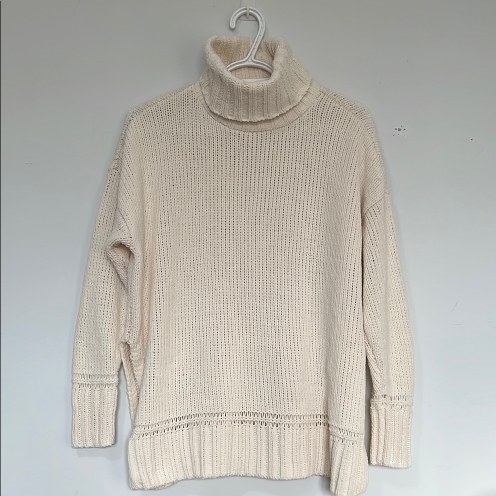 Aerie Turtleneck Chunky Knit Sweater in Cream